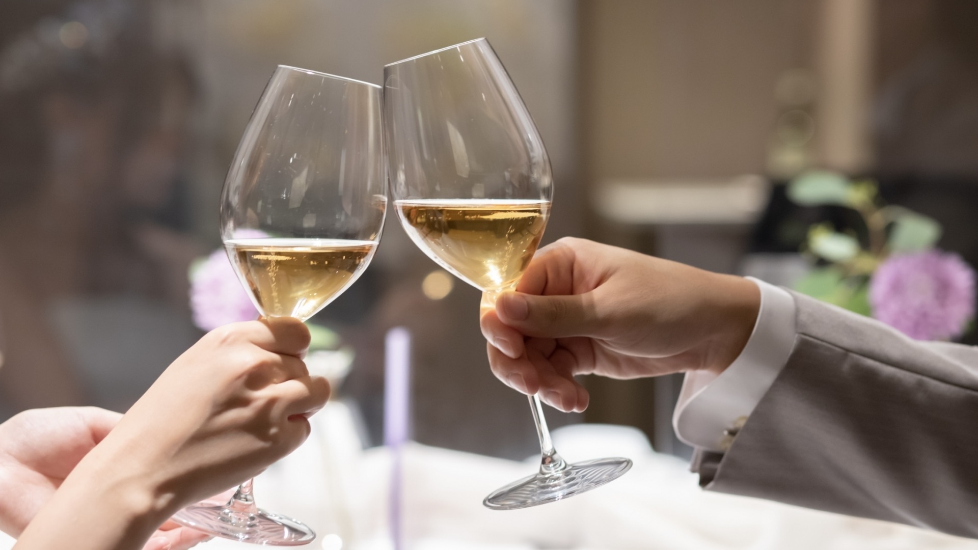 結婚式2次会の予算はいくら?費用相場と会場選びのポイント